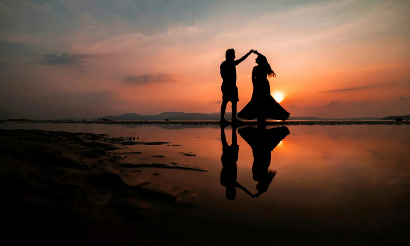 Photo Unsplash (Vows on the Move)